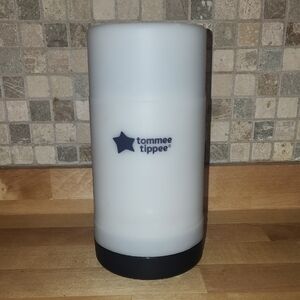 White and Black Insulated Bottle Warmer